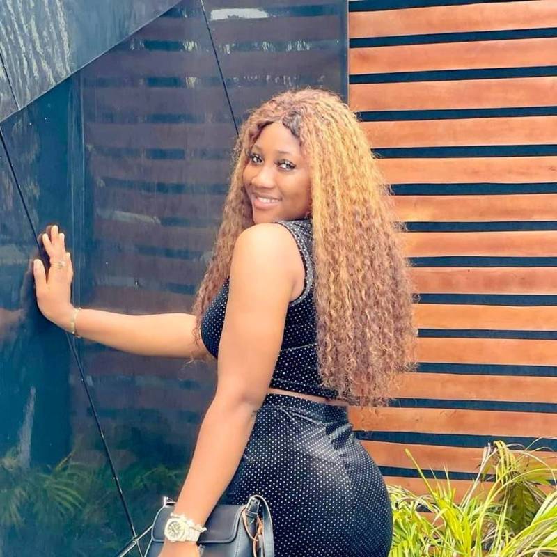 Одинокая Девушка loveone 28 из Соединенные Штаты