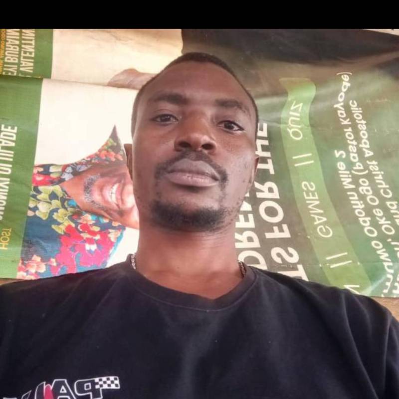 Vrijgezel Man Bunmi 41 from Nigeria