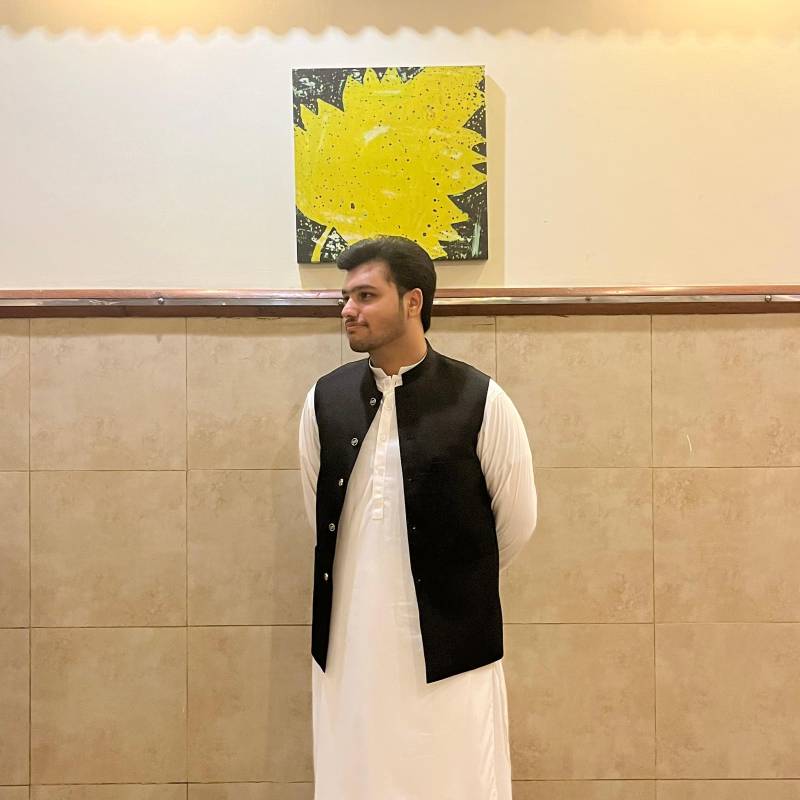 Mooi Student Faizan 21 from Pakistan