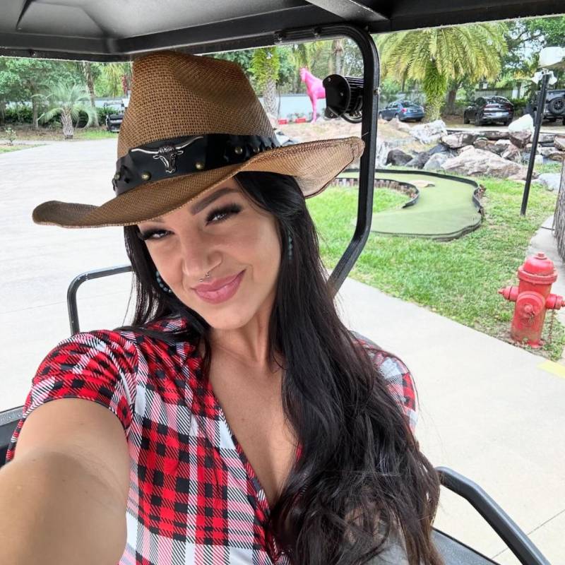 Charming Lady Jessica 38 from Switzerland