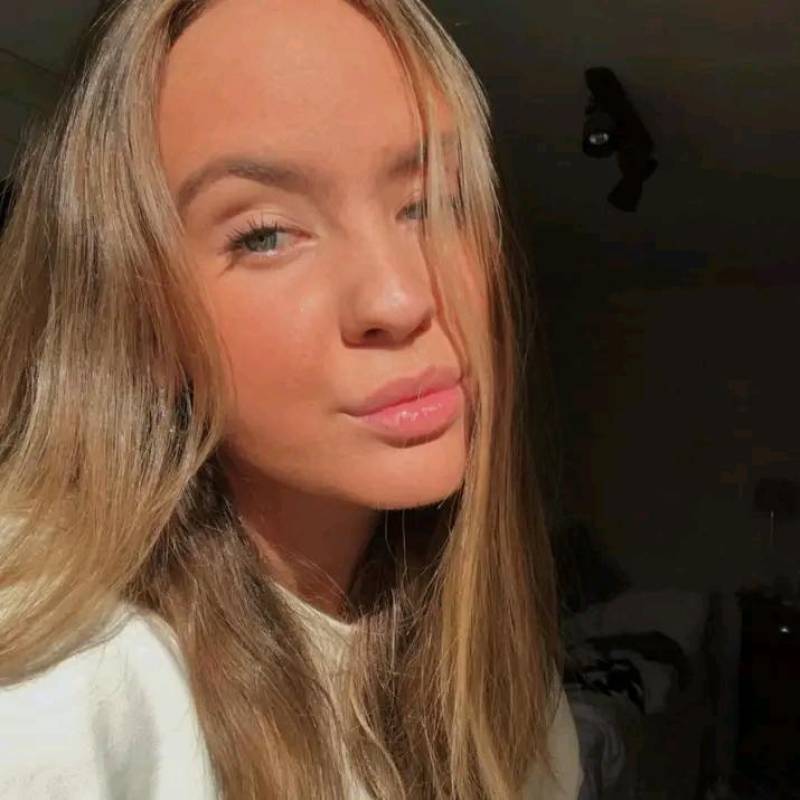 Beautiful Woman Hanna löfgren 31 from Sweden