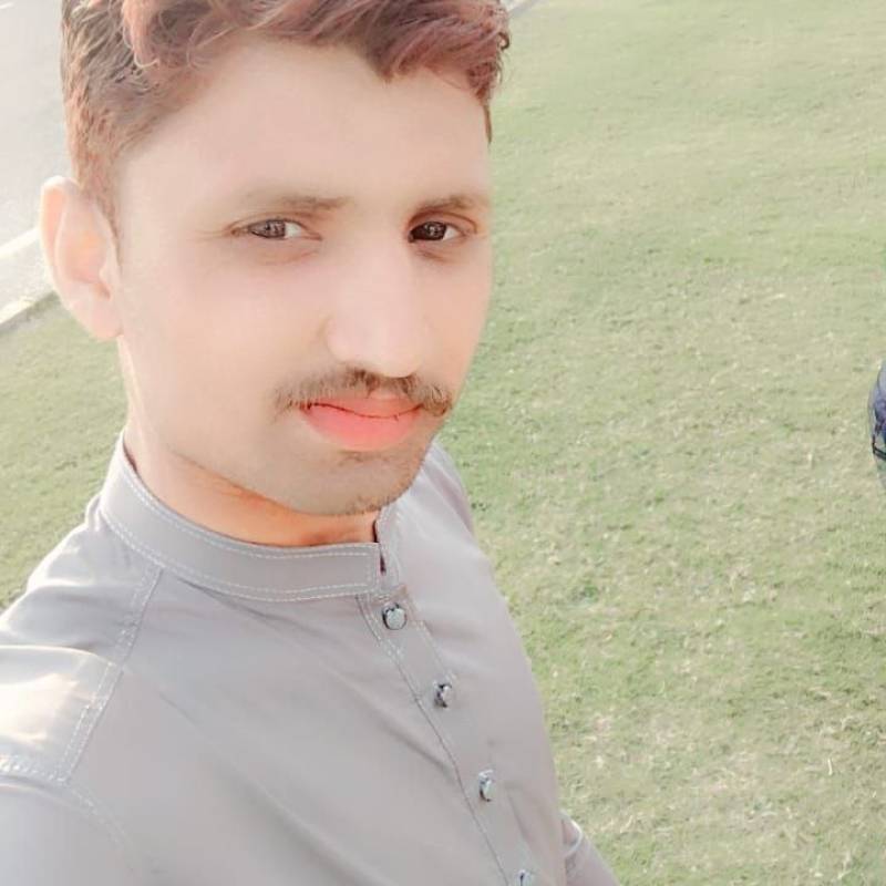 Single Tizio Danish 28 from Pakistan