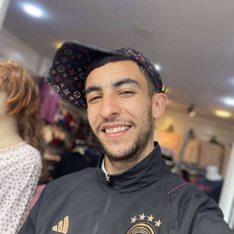 Милая Парень Melha mostefa 23 из Algeria