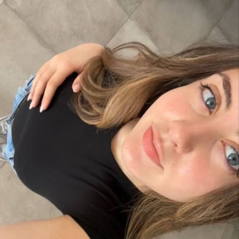 Hot Woman Hannah 31 from Australia