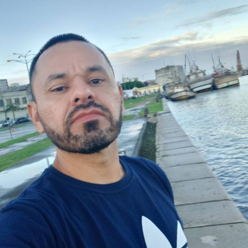 Attrayante Gentleman thiago 42 from Brazil