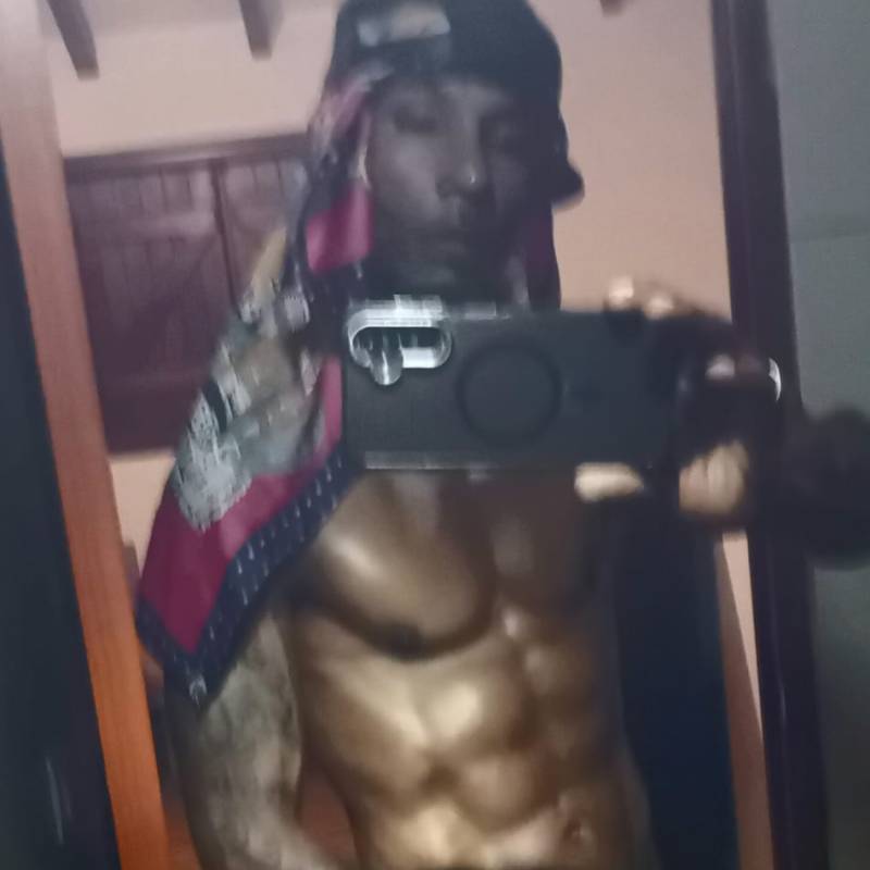 Elegante Homem Lp0Quiljaz 52 from Guadalupe