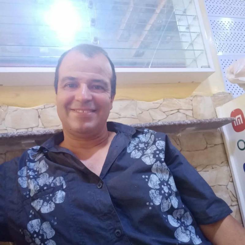 Зрелая Джентльмен Bachir 54 из Algeria