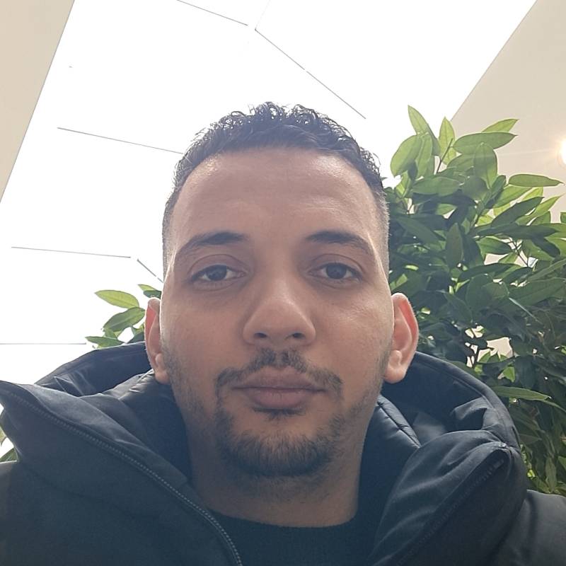 Single Mann Jamal 30 from Belgium