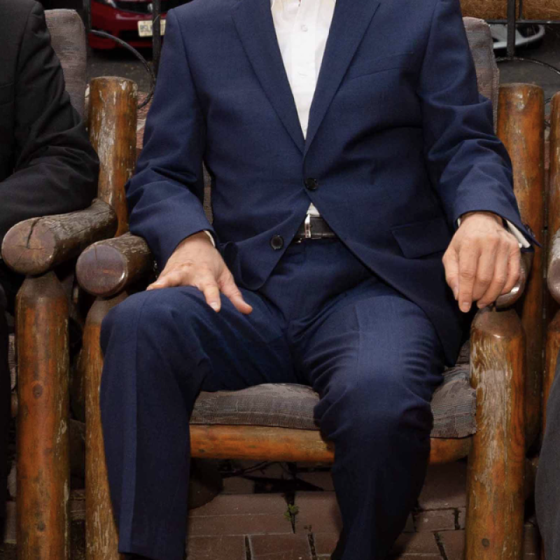 Elegant Man Oromeo 66 from Canada