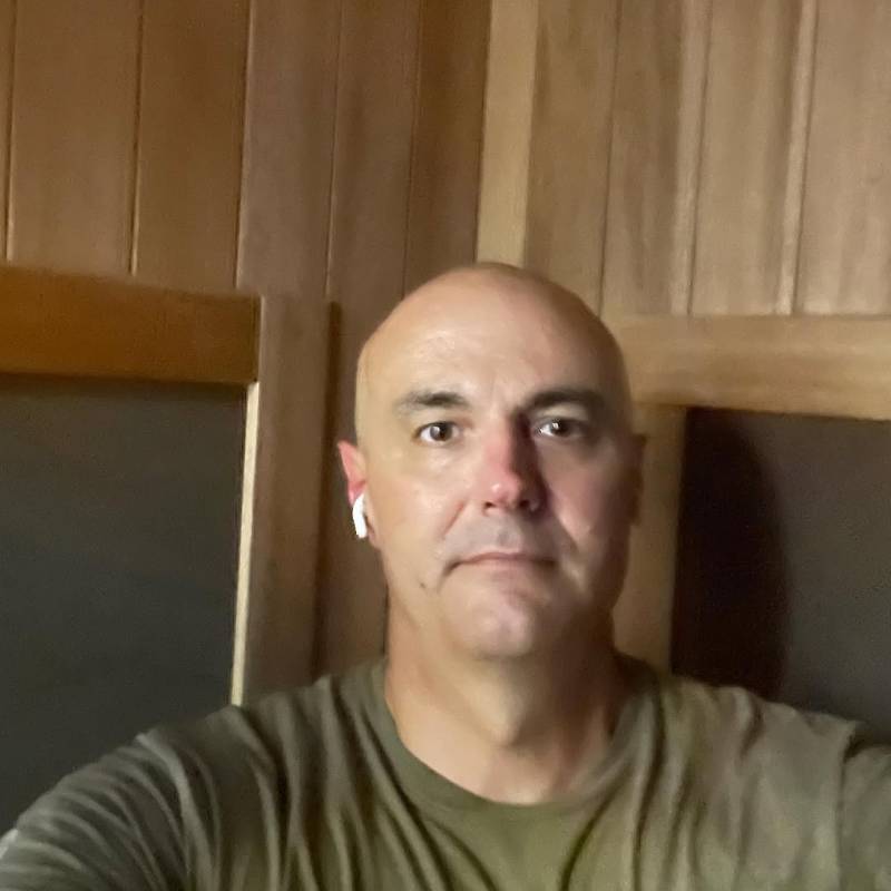 Bekar Beyefendi zalesky jeffrey 47 from Letonya