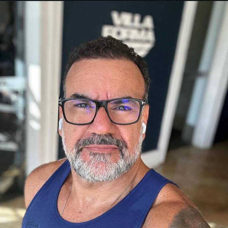 Senior Gentleman Thompson miller 61 from Panama