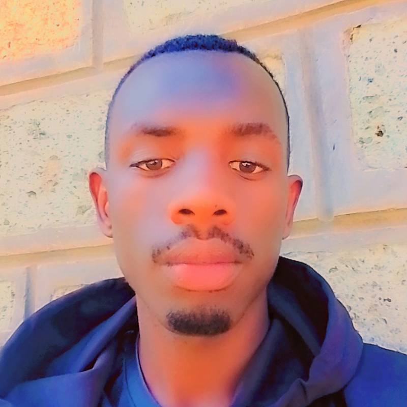 Красивая Студентка Joseph 22 из Кения