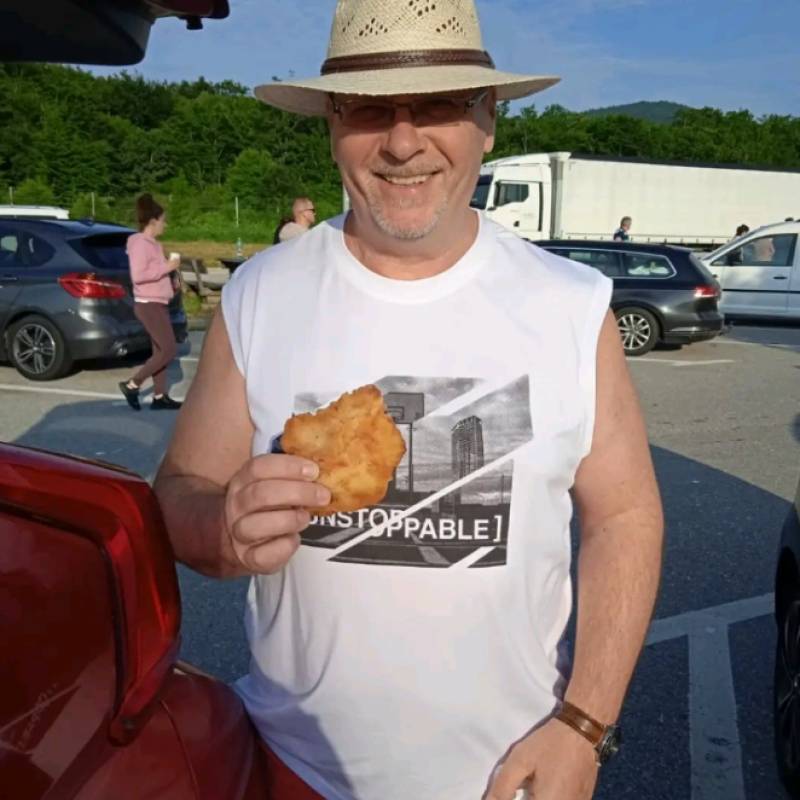 Sênior Homem Xavier Schneider 57 from Estados Unidos