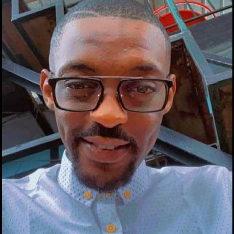 Çekici Erkek Kevin 37 from Gabon