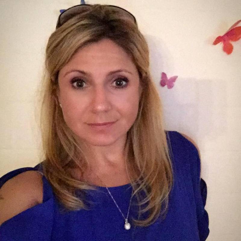 Charmant Frau Laura 42 from Deutschland