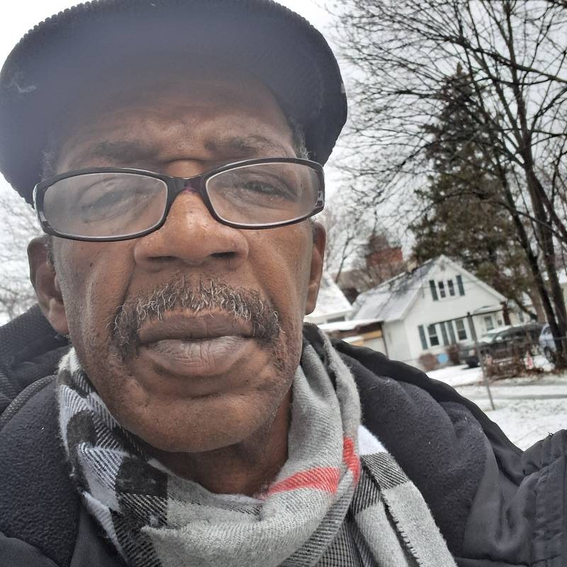 Mature Gentleman Ronald 50 from États-Unis