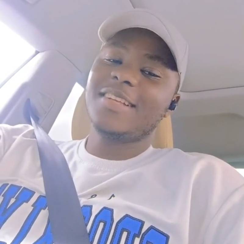 Single Uomo Alpha 30 from Emirati Arabi Uniti