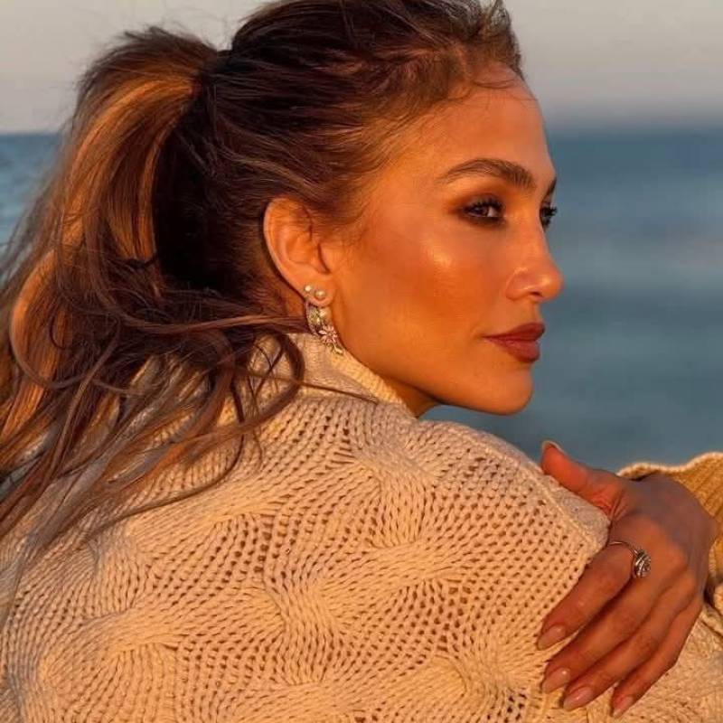 جذابة سيدة Jennifer 42 from ألمانيا