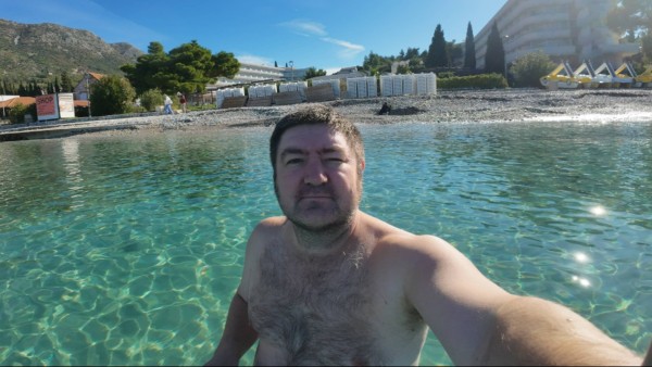 Attractive Gentleman Pierre 43 from France