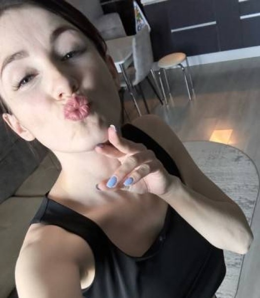 Attraente Signora Joyce 38 from Regno Unito