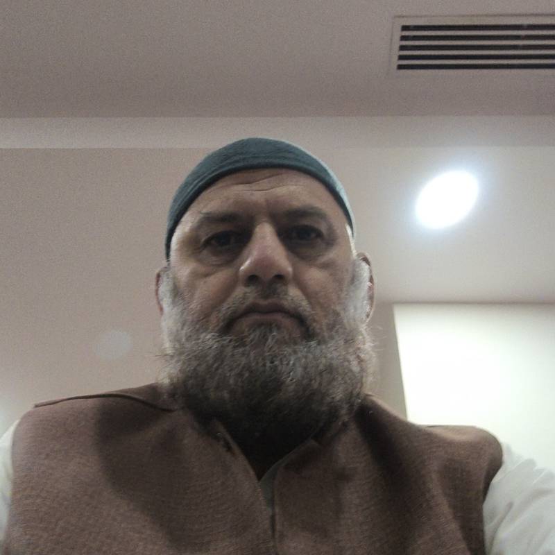 Zarif Erkek Ahmed 56 from Pakistan