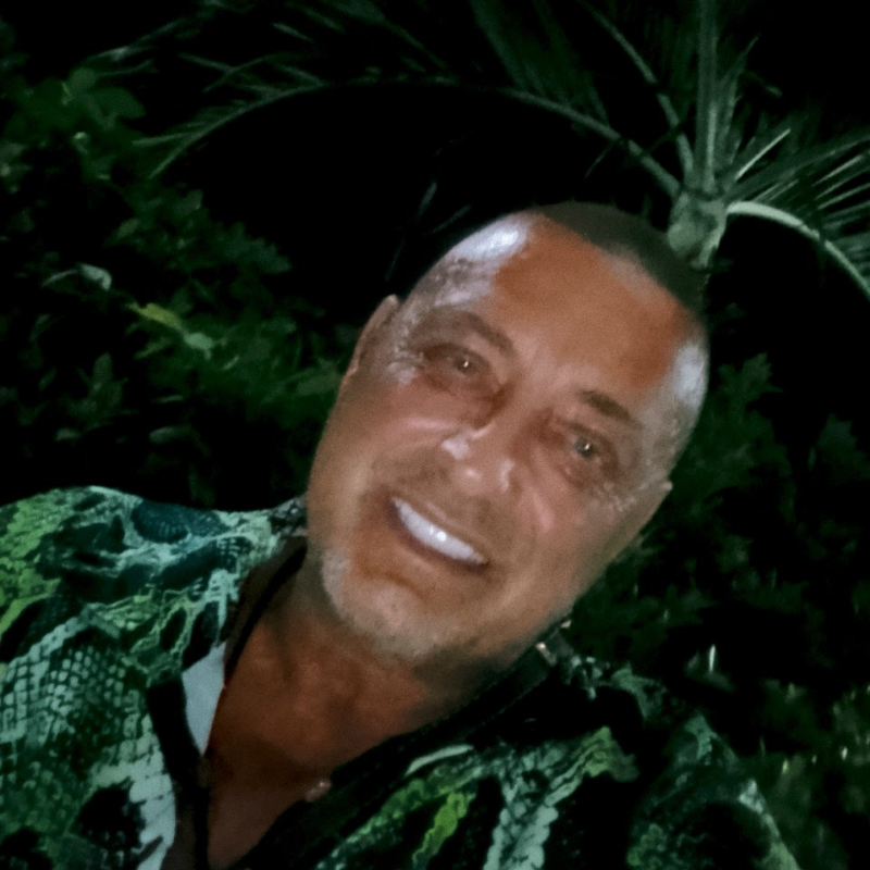 Bekar Beyefendi Thierry 49 from Belgium