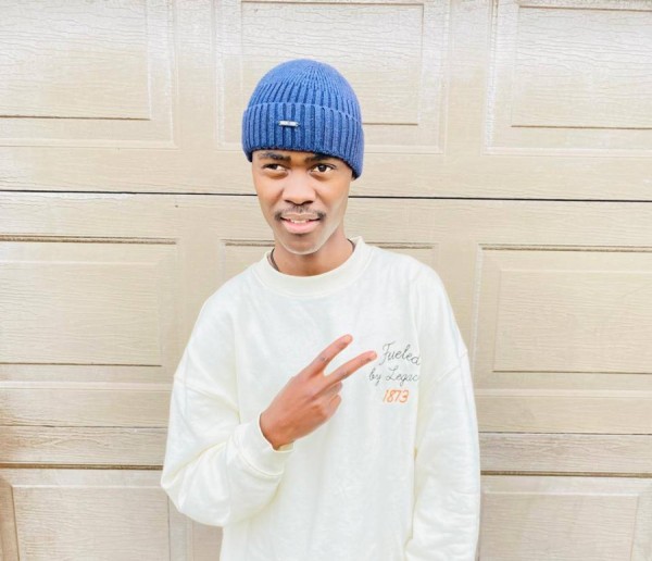 Jolie Garçon Vuyo 21 from Afrique du Sud