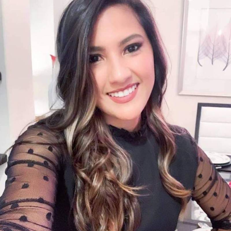 Привлекательная Женщина Amira 35 из объединенное Королевство