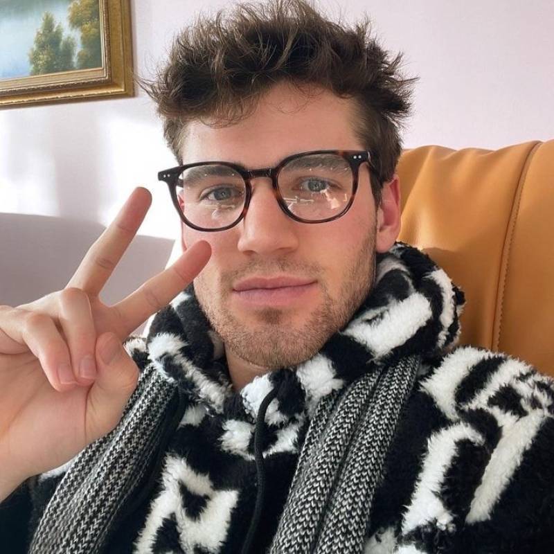 Ateşli Adam Noah fearnley 26 from Amerika Birleşik Devletleri