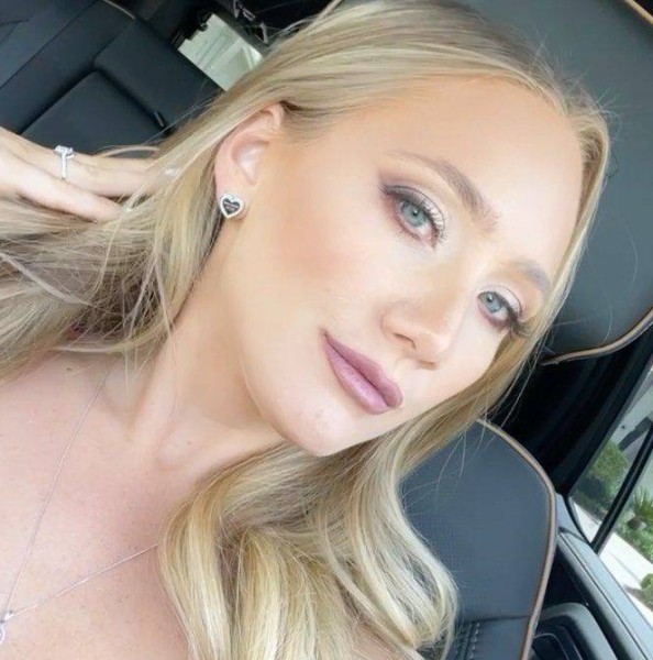 Элегантная Женщина ginalovely 100 из Соединенные Штаты