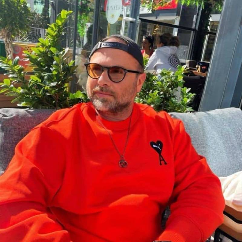 Attractive Man dr karem bikmez 39 from Germany