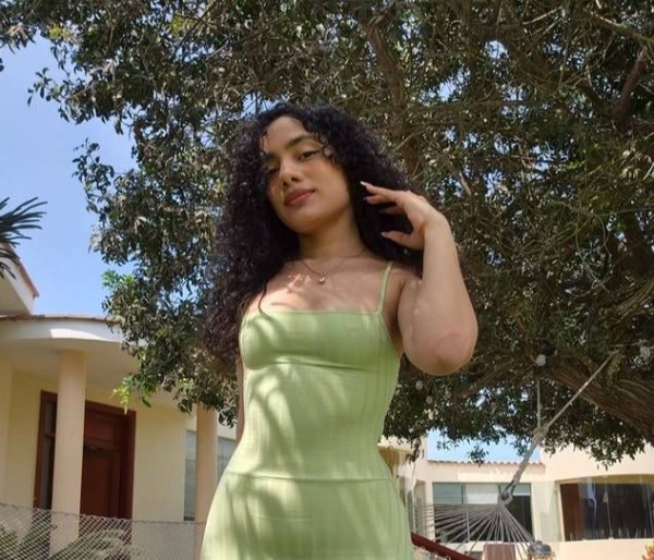 Одинокая Девушка Real 25 из Соединенные Штаты