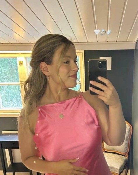 Привлекательная Женщина Helena 35 из Соединенные Штаты