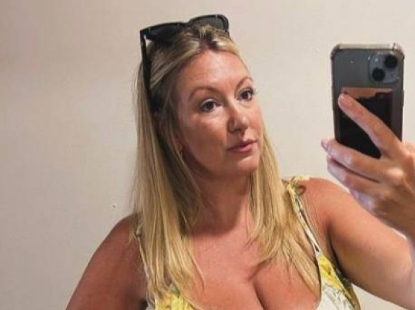 Single Lady Chloé 37 from France