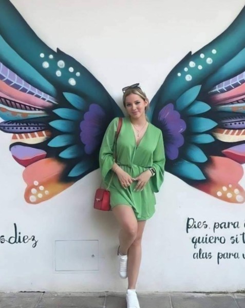 Vrijgezel Vrouw rebekah 28 from Australia