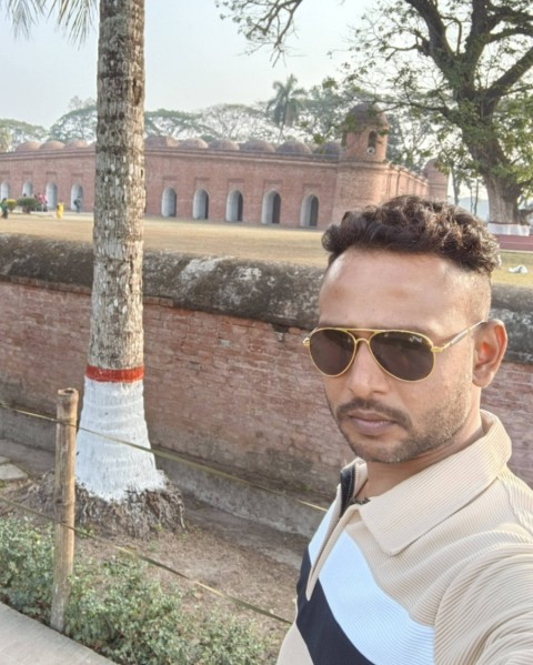 Güzel Adam Najmul 31 from Bangladesh