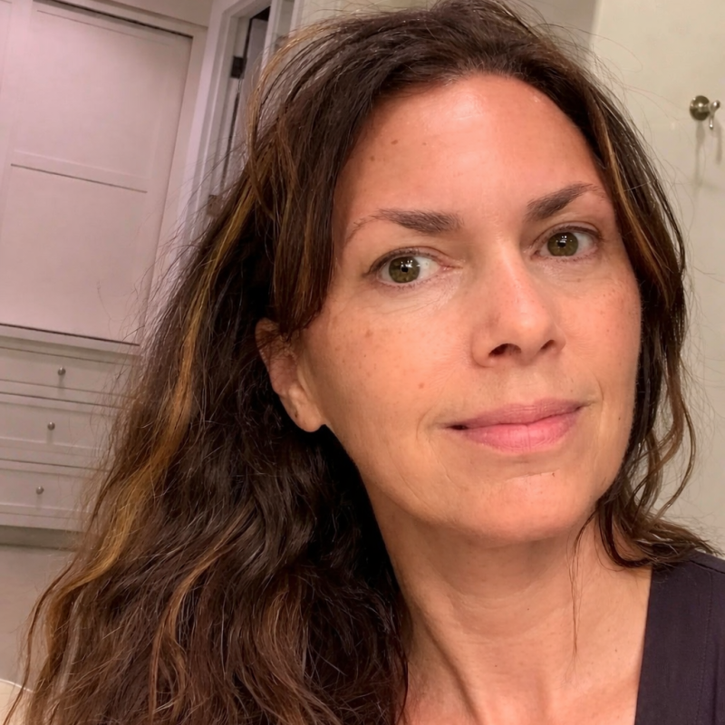 Elegant Lady Susanna hoffs 73 from United States