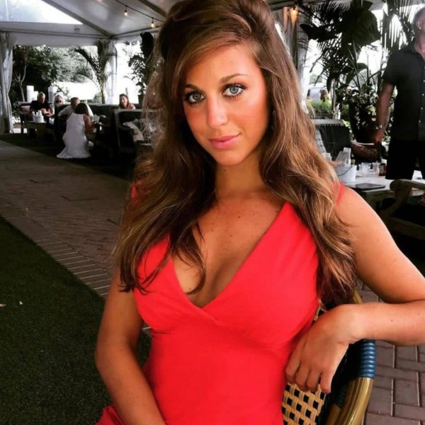 ساحرة امرأة Raeann Kistler 39 from هولندا