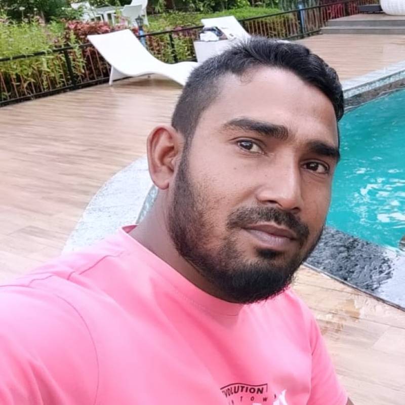 Attraente Uomo Nur 37 from Bangladesh