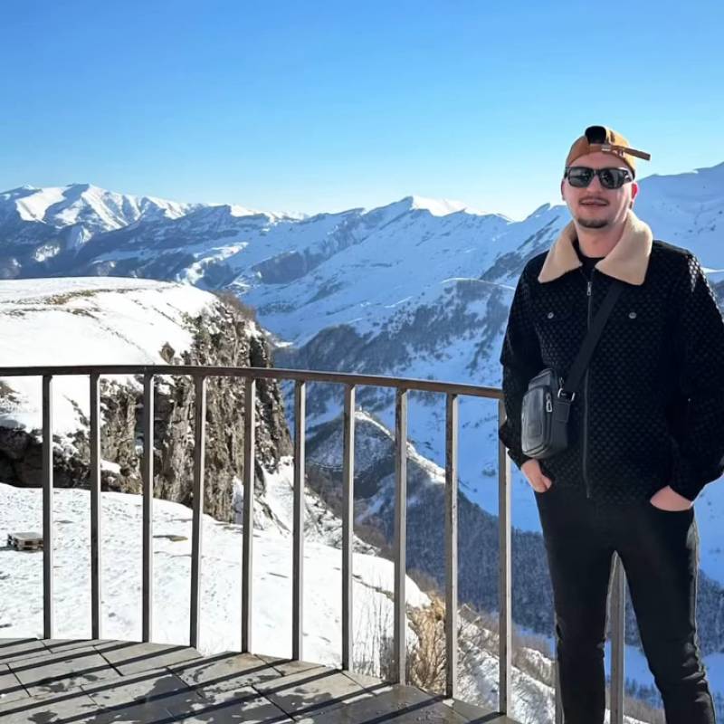 Güzel Erkek Sofiane 28 from ispanya