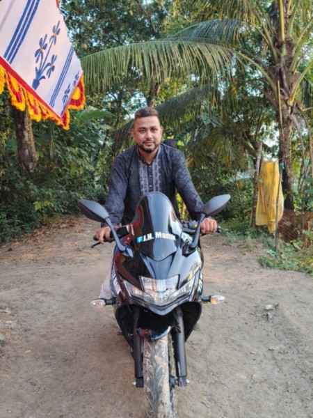 Attractive Gentleman J.H Manik 35 from Bangladesh
