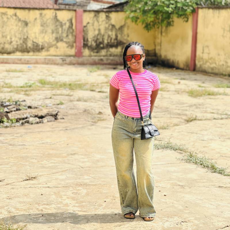 Single Mädchen Adeola 25 from Nigeria