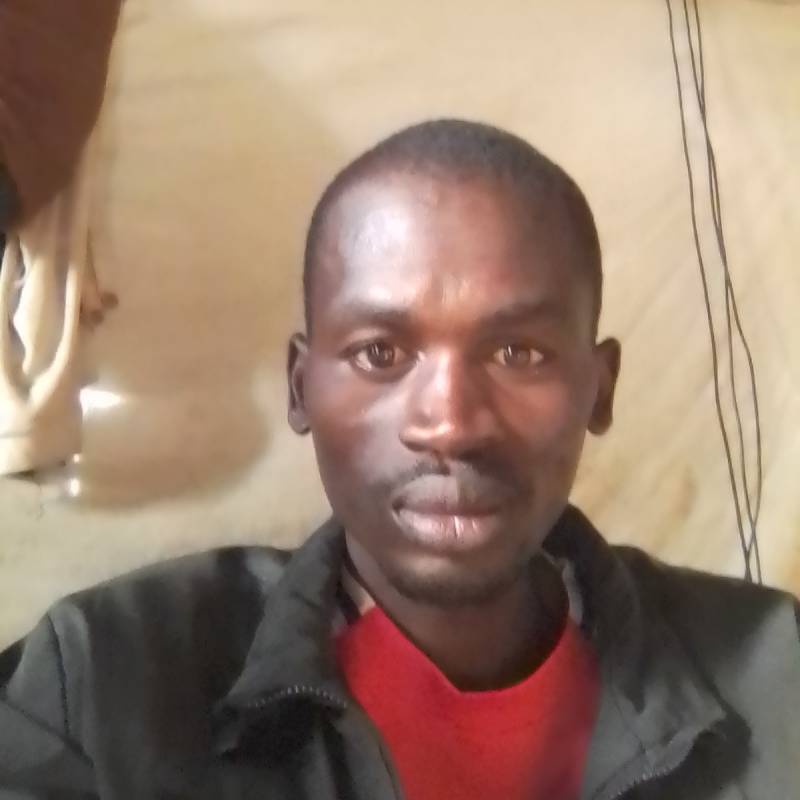 Vrijgezel Man Matech 25 from Kenia