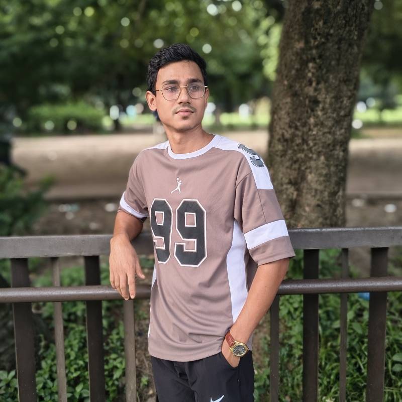 Hot Man Tawsif 25 from Bangladesh