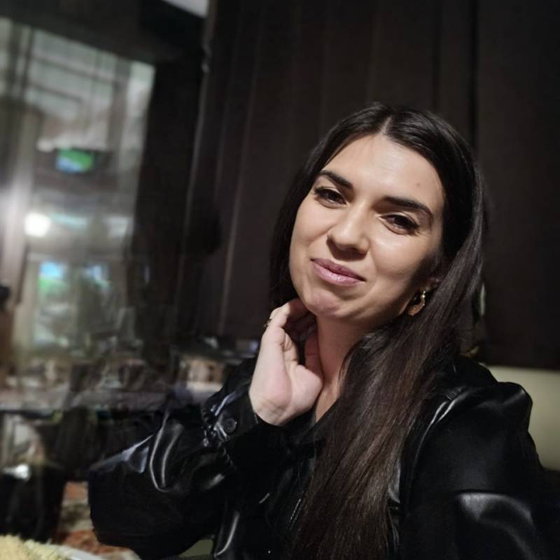 Красивая Женщина Olga 32 из Италия
