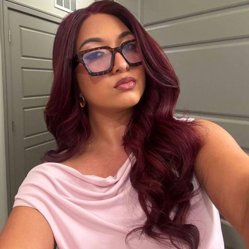 Charming Lady Angelina 37 from United States