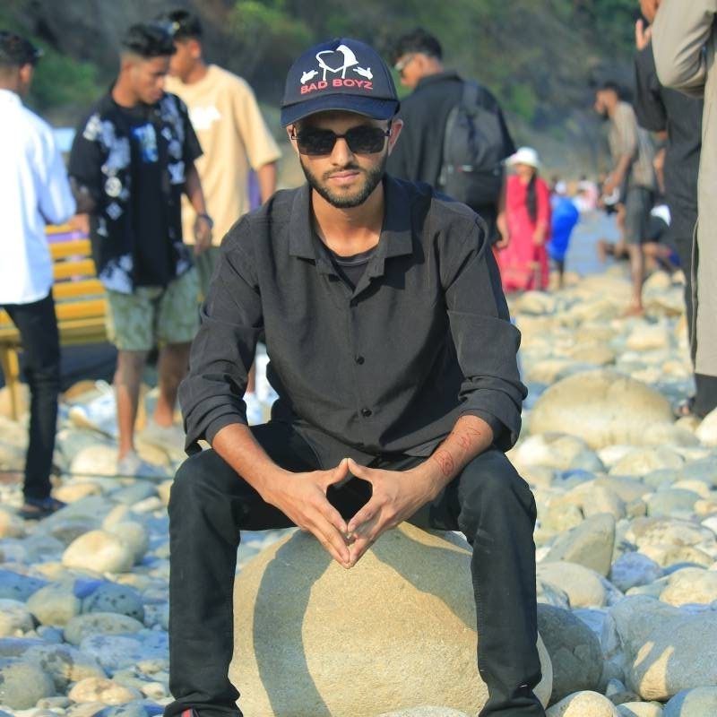 Милая Студентка MD Azizur 19 из Bangladesh