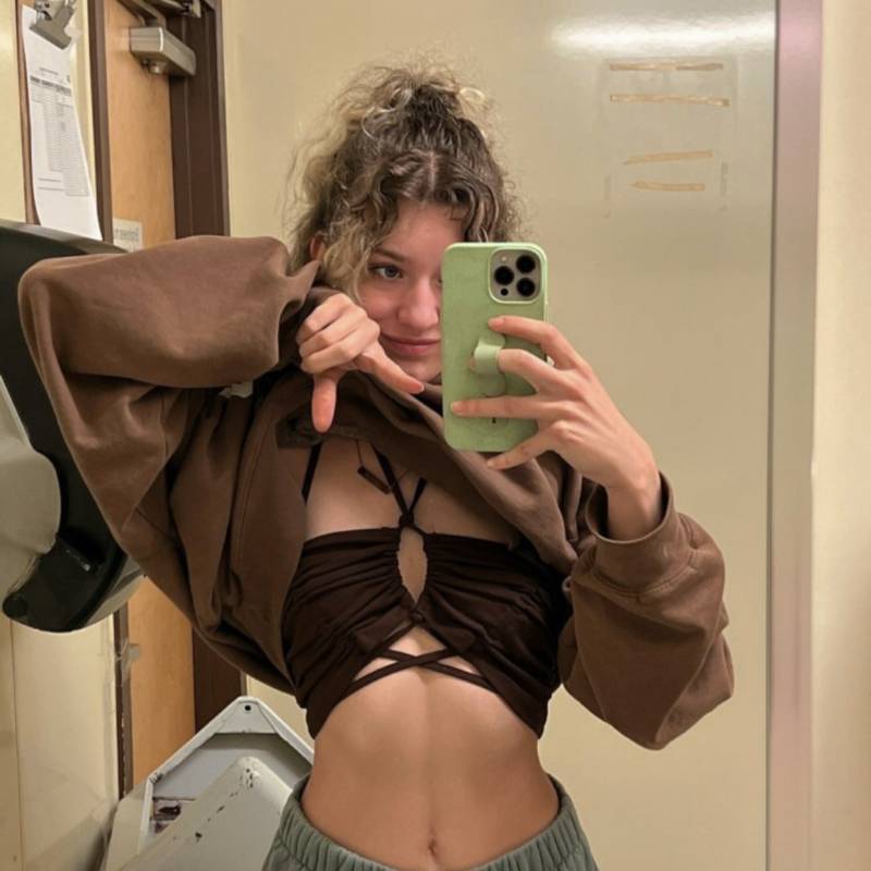 عازبة امرأة Lina 28 from المملكة المتحدة