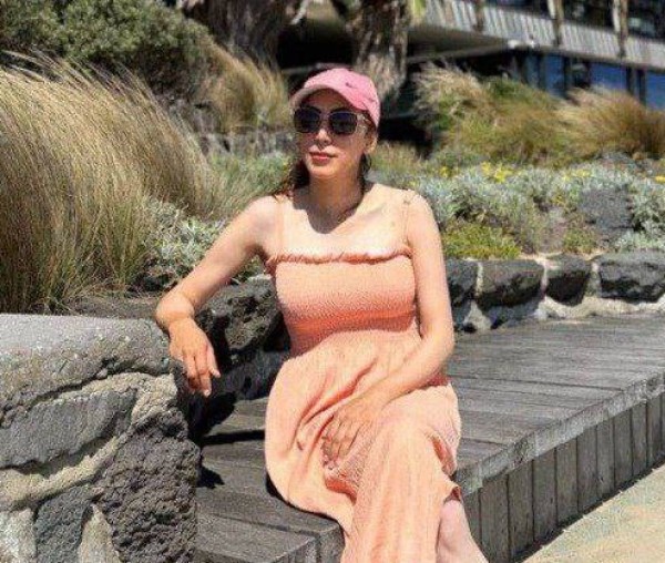 Attraktiv Dame VIRGINBRIDE 35 from Tschechische Republik