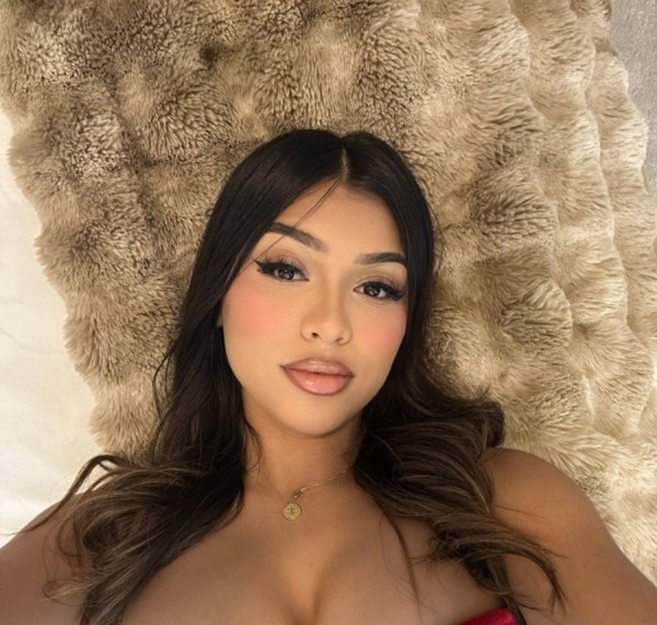 Ardiente Mujer Ananda smith 29 from Estados Unidos